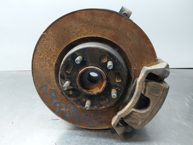 Recambio de mangueta delantera derecha para kia sportage drive referencia OEM IAM   