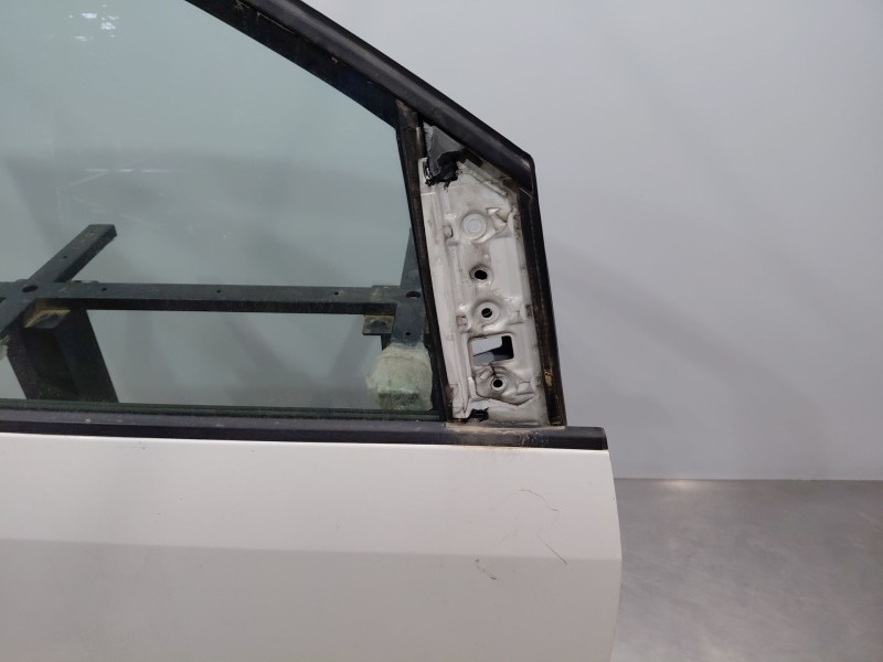 Recambio de puerta delantera derecha para volkswagen caddy ka/kb (2c) monospace referencia OEM IAM 2K0831056B  