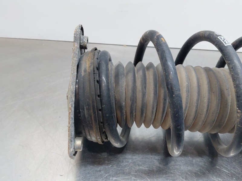 Recambio de amortiguador delantero derecho para peugeot 5008 allure referencia OEM IAM 9819718680  