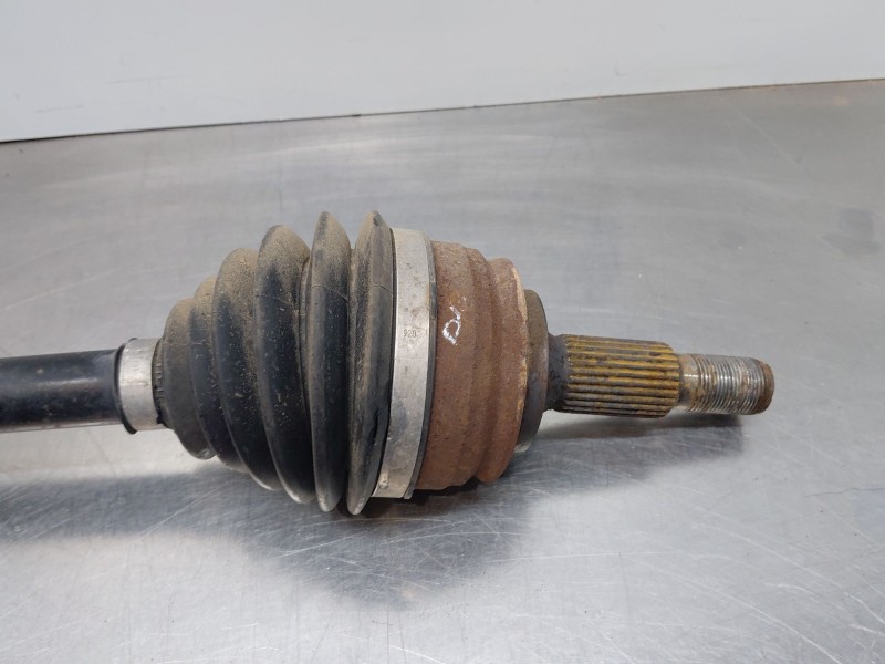 Recambio de transmision delantera derecha para peugeot 5008 allure referencia OEM IAM 9811176780  