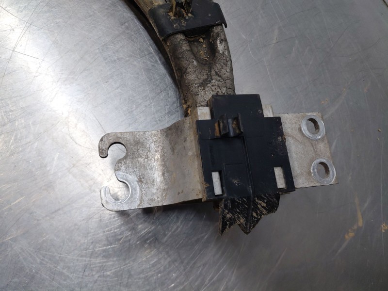 Recambio de brazo suspension inferior delantero izquierdo para mercedes-benz clase a (w176) design referencia OEM IAM A246330470