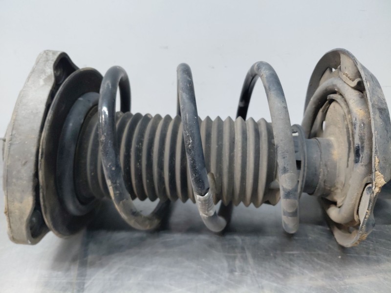 Recambio de amortiguador delantero derecho para mercedes-benz clase a (w176) design referencia OEM IAM A1763234400 A1763202038 