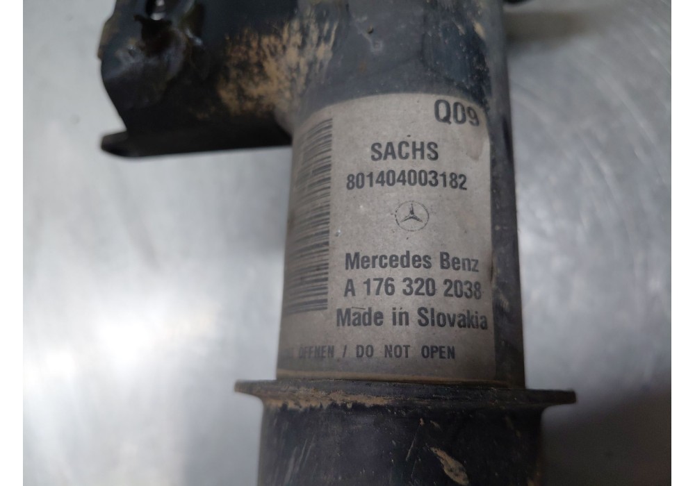 Recambio de amortiguador delantero derecho para mercedes-benz clase a (w176) design referencia OEM IAM A1763234400 A1763202038 
