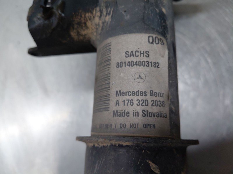 Recambio de amortiguador delantero derecho para mercedes-benz clase a (w176) design referencia OEM IAM A1763234400 A1763202038 