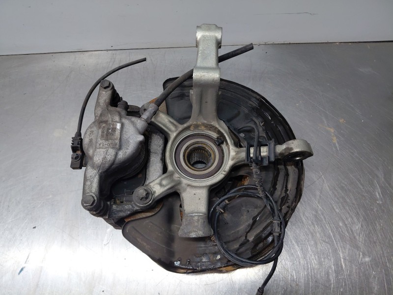 Recambio de mangueta delantera derecha para mercedes-benz clase a (w176) design referencia OEM IAM A2463320601  