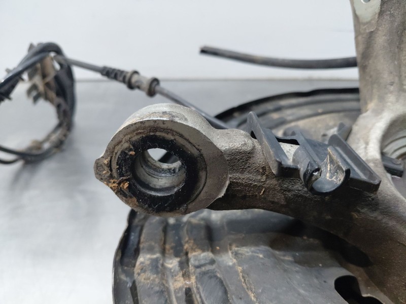Recambio de mangueta delantera izquierda para mercedes-benz clase a (w176) design referencia OEM IAM A2463320501  