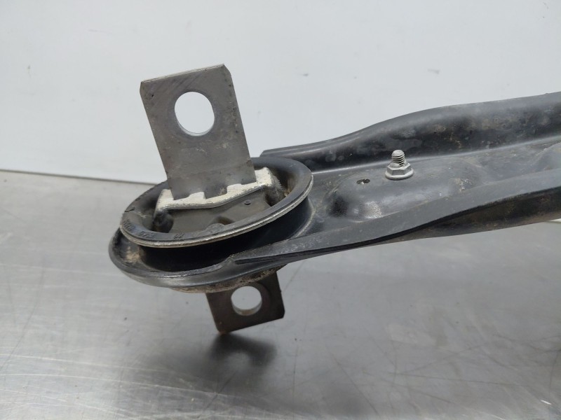 Recambio de mangueta trasera derecha para mercedes-benz clase a (w176) design referencia OEM IAM A2463503641  