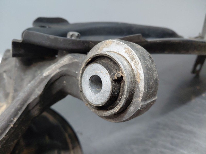 Recambio de mangueta trasera izquierda para mercedes-benz clase a (w176) design referencia OEM IAM A2463503541  