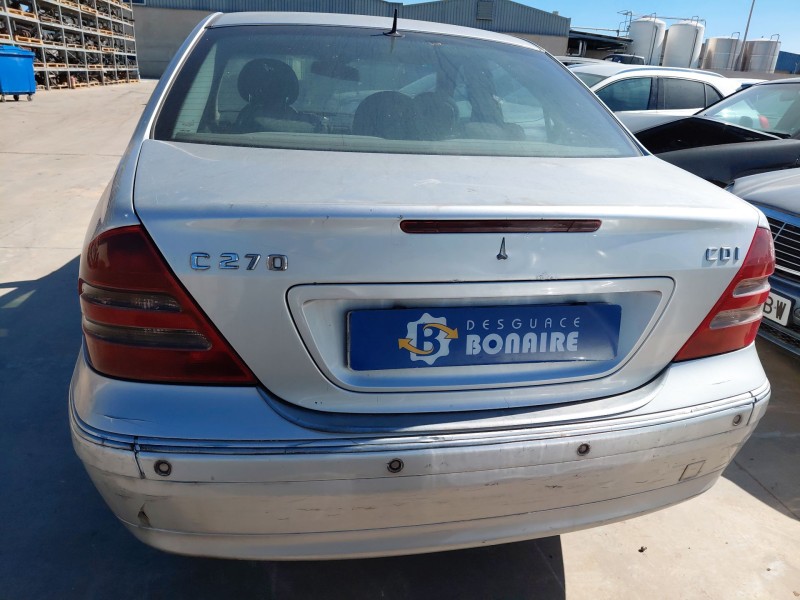 mercedes-benz clase c (w203) del año 2004