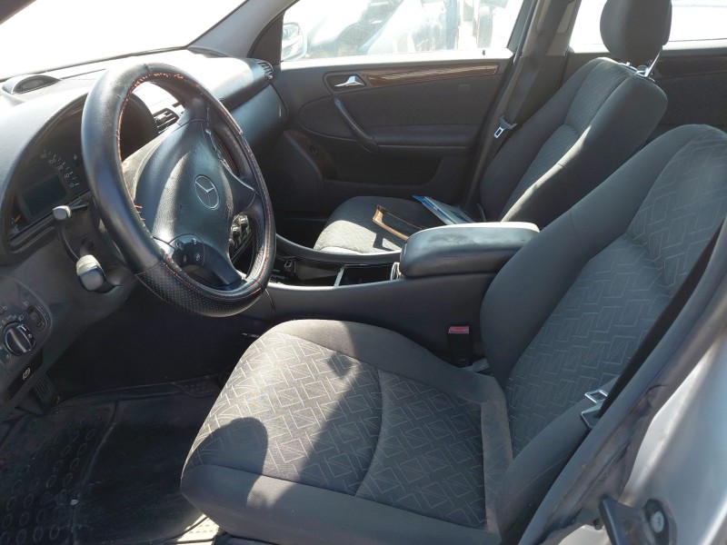 mercedes-benz clase c (w203) del año 2004