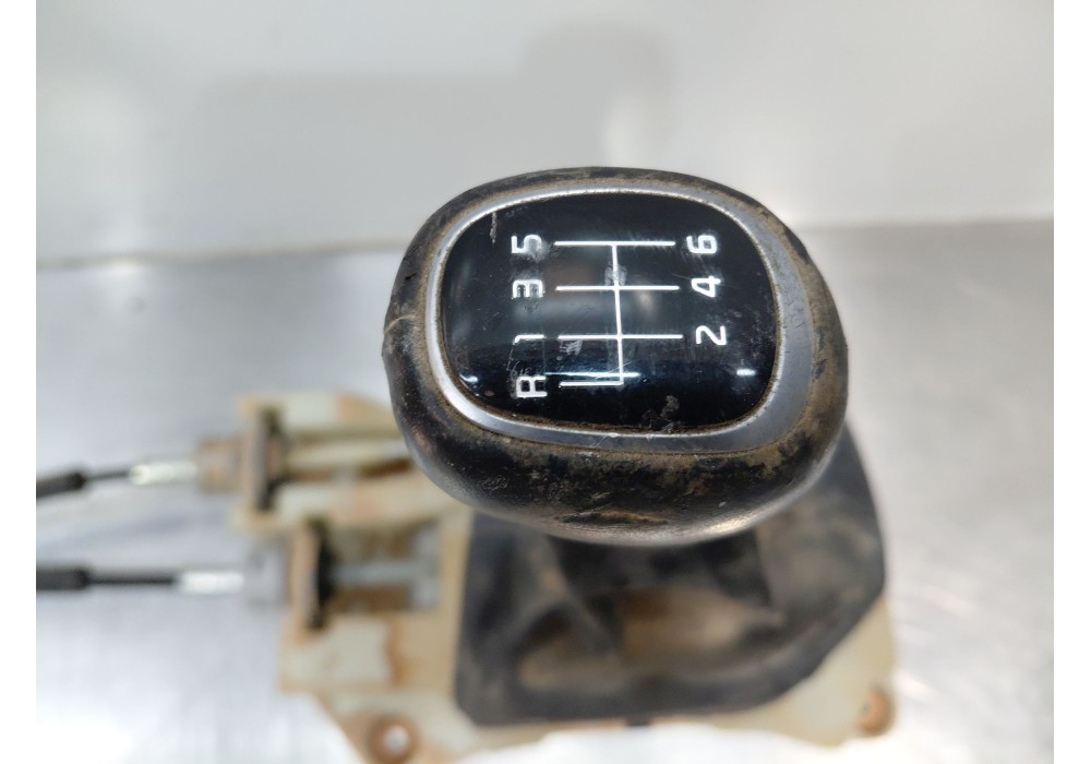 Recambio de palanca cambio para kia sportage drive referencia OEM IAM 43700F1210  