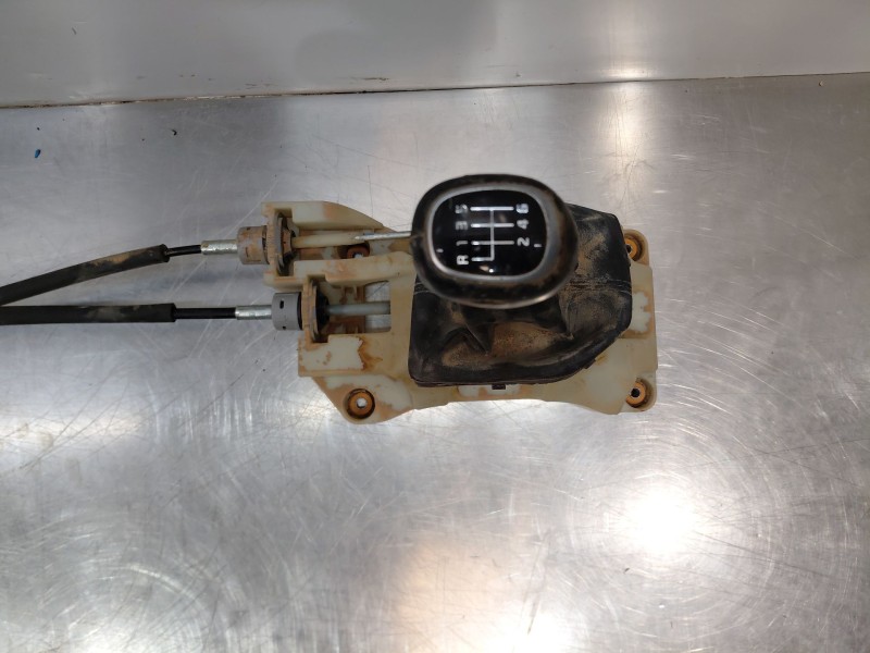Recambio de palanca cambio para kia sportage drive referencia OEM IAM 43700F1210  