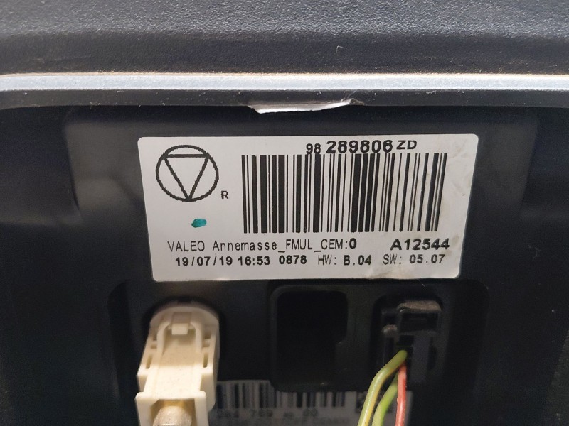 Recambio de pantalla multifuncion para citroën c4 cactus shine referencia OEM IAM 98289806ZD  