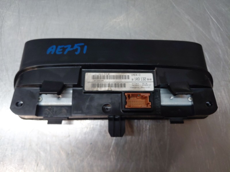 Recambio de cuadro instrumentos para citroën c4 cactus 1.2 vti 82 referencia OEM IAM 9810313280  