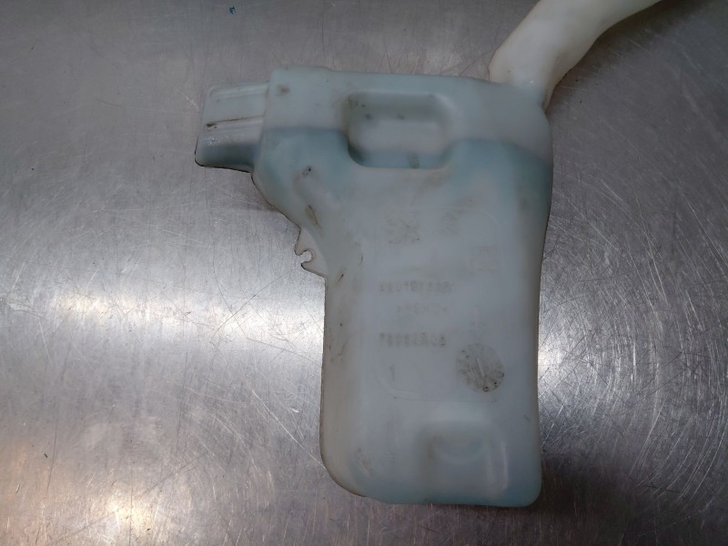 Recambio de deposito limpia para citroën c4 cactus 1.2 vti 82 referencia OEM IAM 9801973680  