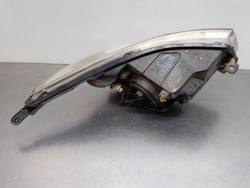 Recambio de faro izquierdo para chevrolet cruze (j300) 2.0 cdi referencia OEM IAM 42371137  