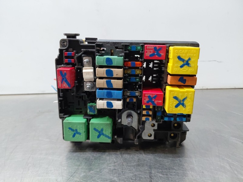 Recambio de caja reles / fusibles para citroën c4 cactus 1.2 vti 82 referencia OEM IAM 9804848480  