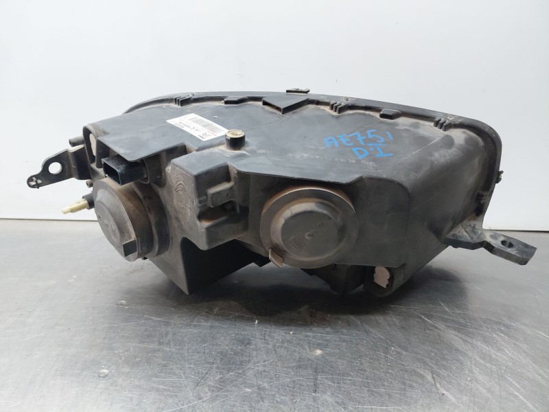 Recambio de faro izquierdo para citroën c4 cactus 1.2 vti 82 referencia OEM IAM 9800901380  
