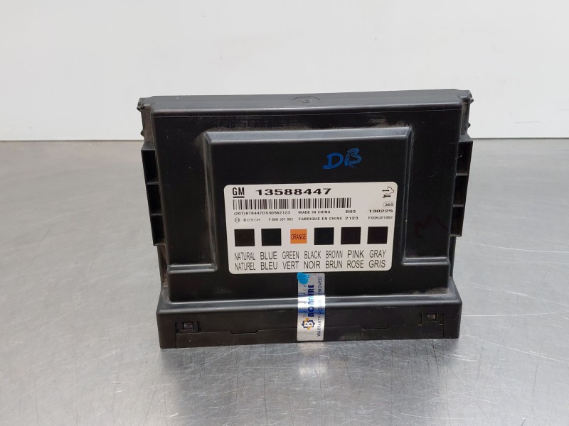 Recambio de modulo confort para chevrolet cruze (j300) 2.0 cdi referencia OEM IAM 13588447  
