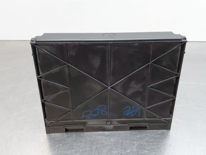 Recambio de modulo confort para chevrolet cruze (j300) 2.0 cdi referencia OEM IAM 13588447  