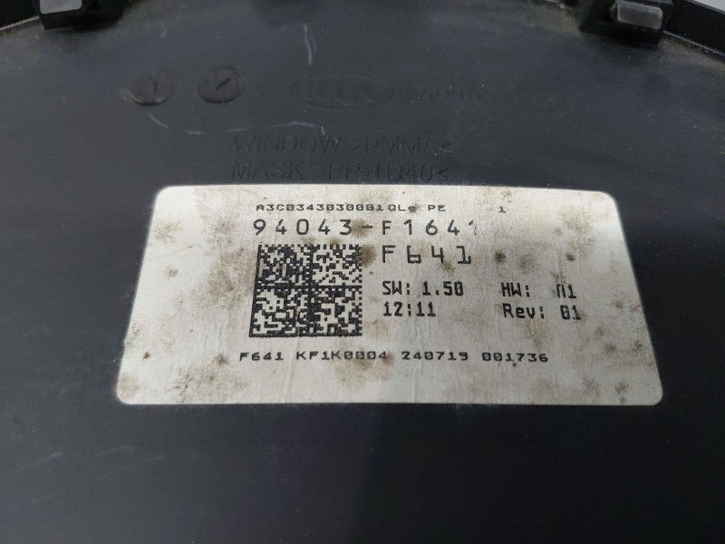 Recambio de cuadro instrumentos para kia sportage drive referencia OEM IAM 94043F1641  