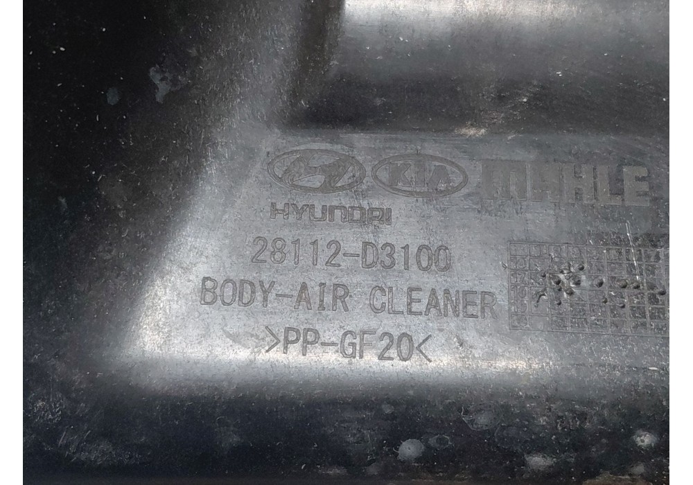 Recambio de filtro aire para kia sportage drive referencia OEM IAM 28112D3100  
