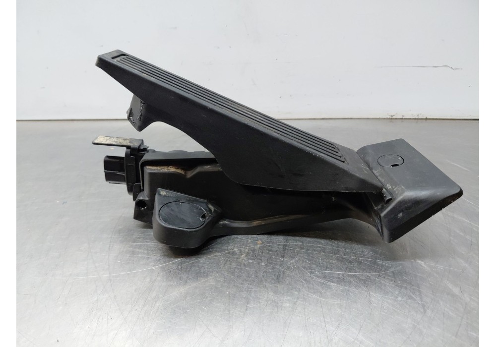 Recambio de pedal acelerador para kia sportage drive referencia OEM IAM   