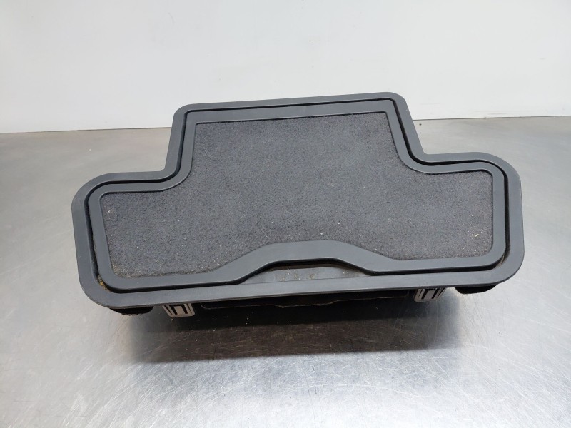 Recambio de guantera para peugeot 5008 (0u_, 0e_) 2.0 hdi 150 / bluehdi 150 referencia OEM IAM 7585XM  