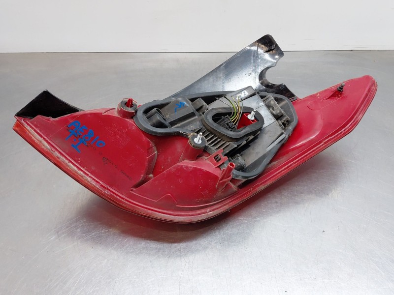 Recambio de piloto trasero izquierdo para peugeot 308 i (4a_, 4c_) 1.6 16v referencia OEM IAM 6350CV  