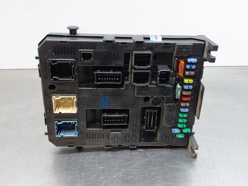 Recambio de caja reles / fusibles para peugeot 308 i (4a_, 4c_) 1.6 16v referencia OEM IAM 1663371880  