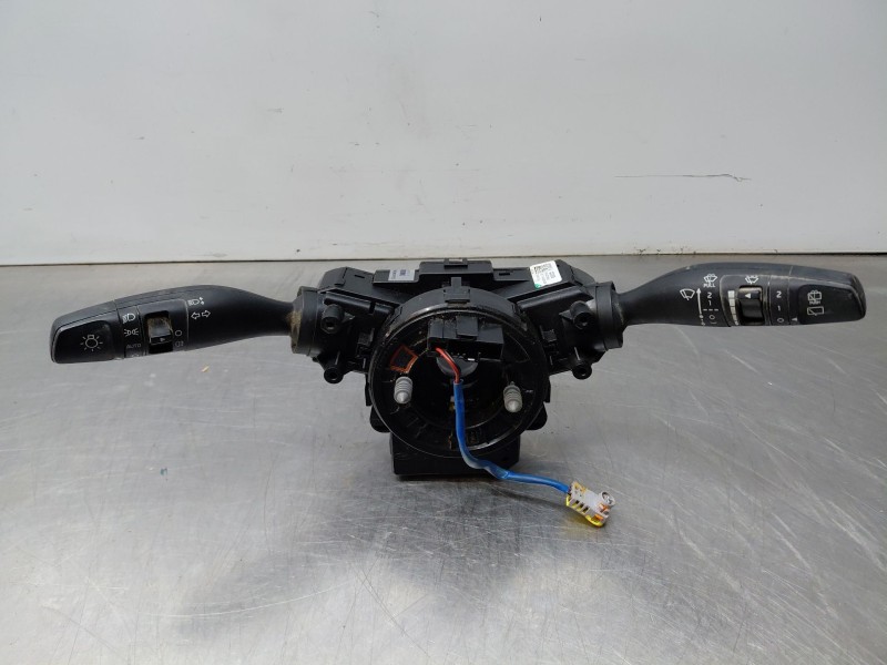 Recambio de mando multifuncion para kia sportage drive referencia OEM IAM   