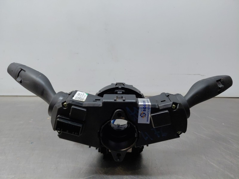 Recambio de mando multifuncion para kia sportage drive referencia OEM IAM   