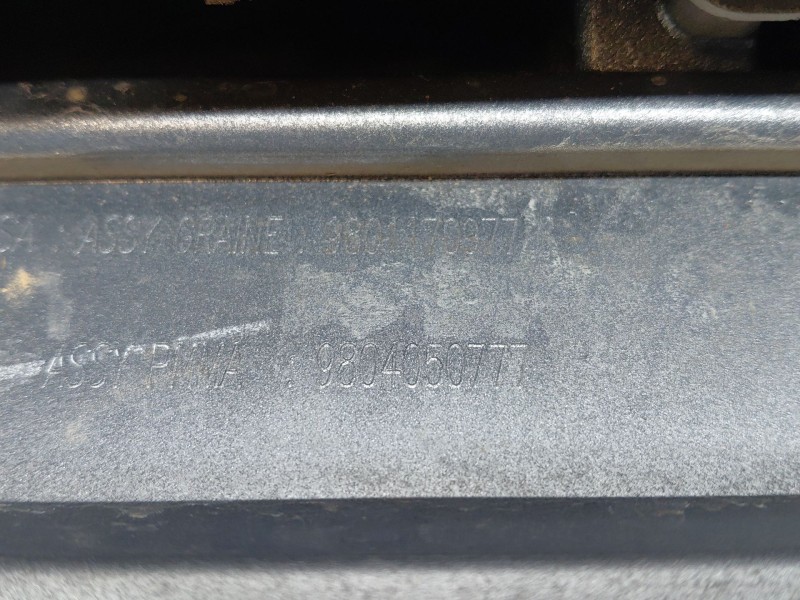 Recambio de aleron trasero para citroën c4 cactus shine referencia OEM IAM 1611384280  