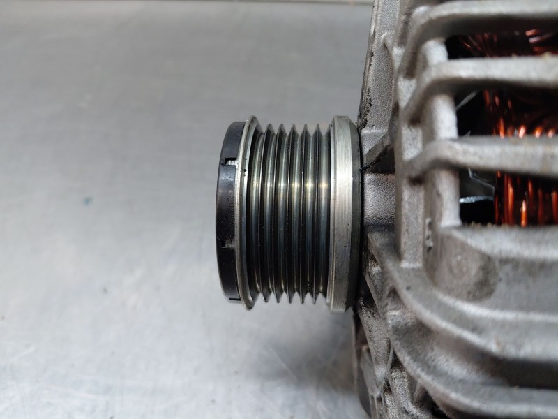 Recambio de alternador para citroën c4 cactus 1.2 vti 82 referencia OEM IAM 1648232180  