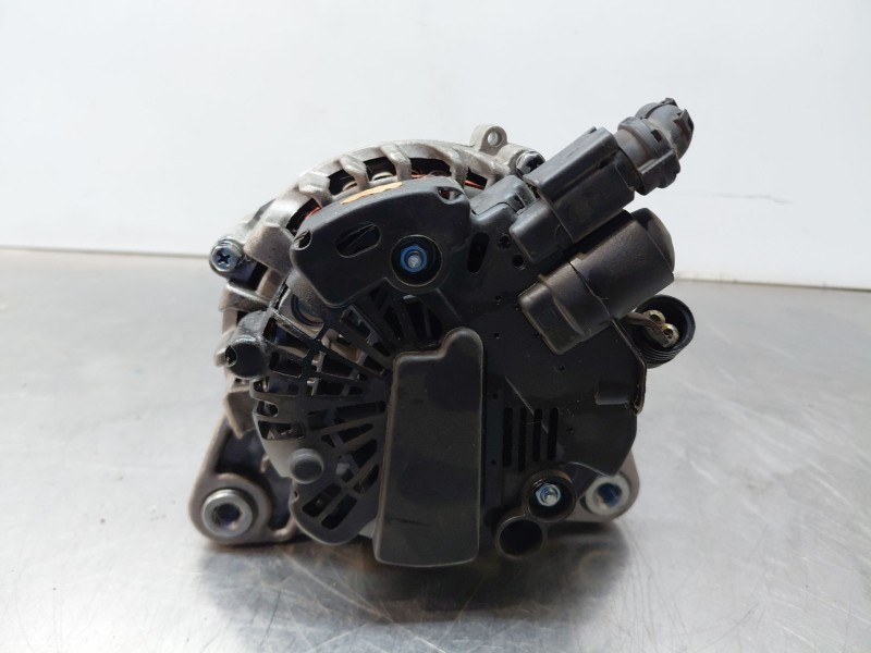 Recambio de alternador para citroën c4 cactus 1.2 vti 82 referencia OEM IAM 1648232180  
