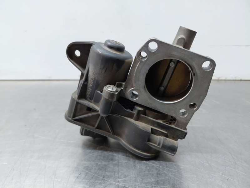 Recambio de caja mariposa para citroën c4 cactus 1.2 vti 82 referencia OEM IAM 9673622380  