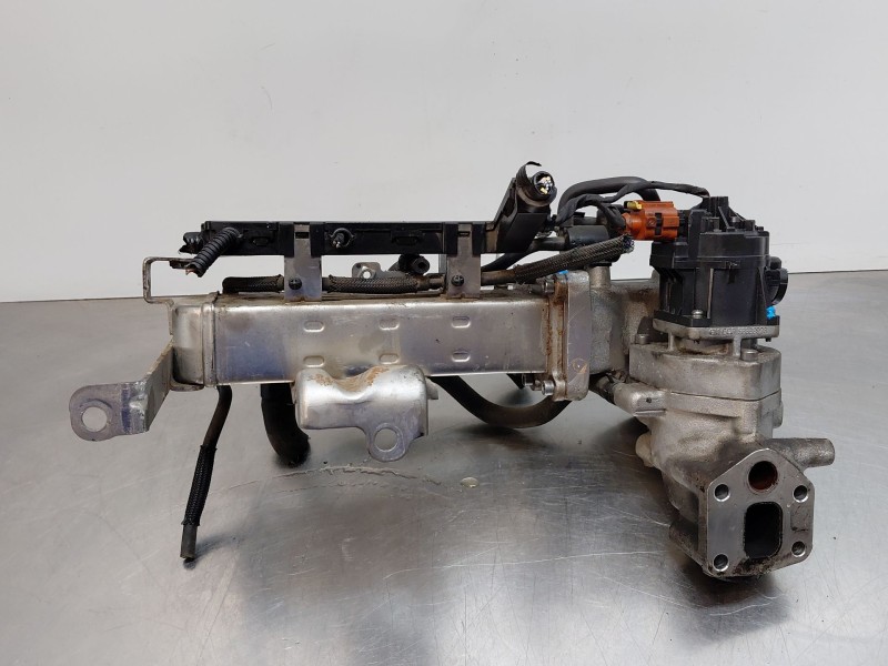 Recambio de enfriador egr para chevrolet cruze (j300) 2.0 cdi referencia OEM IAM 25185316  