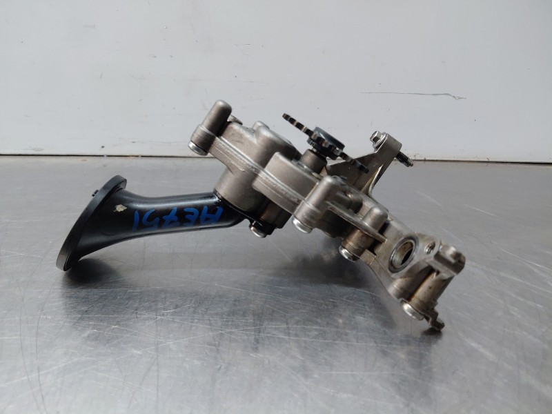 Recambio de bomba aceite para citroën c4 cactus 1.2 vti 82 referencia OEM IAM 9808231280  