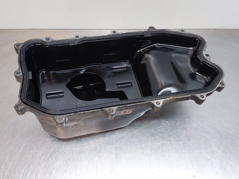 Recambio de carter para iveco daily 35s16 35-160 referencia OEM IAM 5802377332  