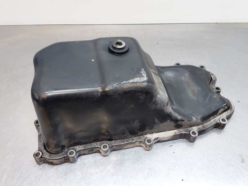 Recambio de carter para iveco daily 35s16 35-160 referencia OEM IAM 5802377332  