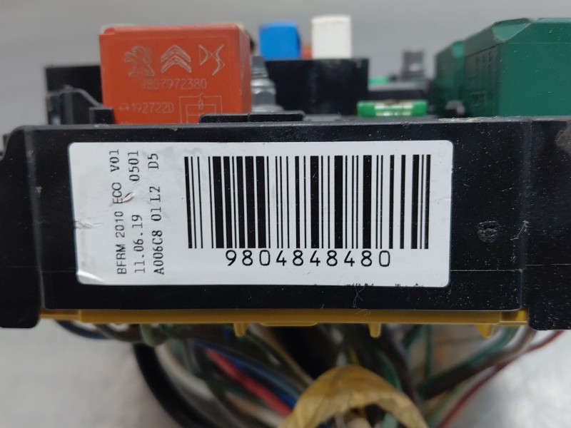 Recambio de caja reles / fusibles para citroën c4 cactus shine referencia OEM IAM 9804848480  