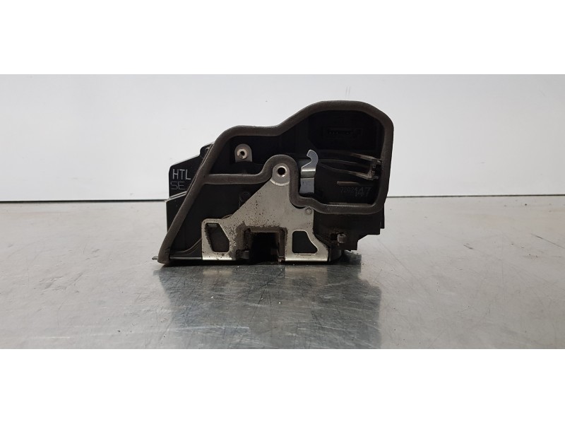 Recambio de cerradura puerta trasera izquierda para bmw serie 1 berlina (e81/e87) 123d referencia OEM IAM 7202147  