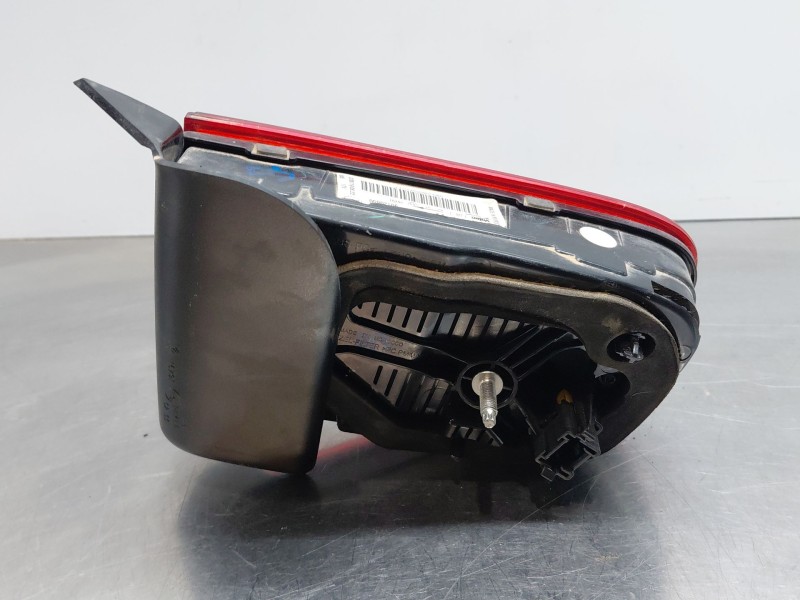 Recambio de piloto trasero derecho interior para citroën c4 cactus shine referencia OEM IAM 9821352180  