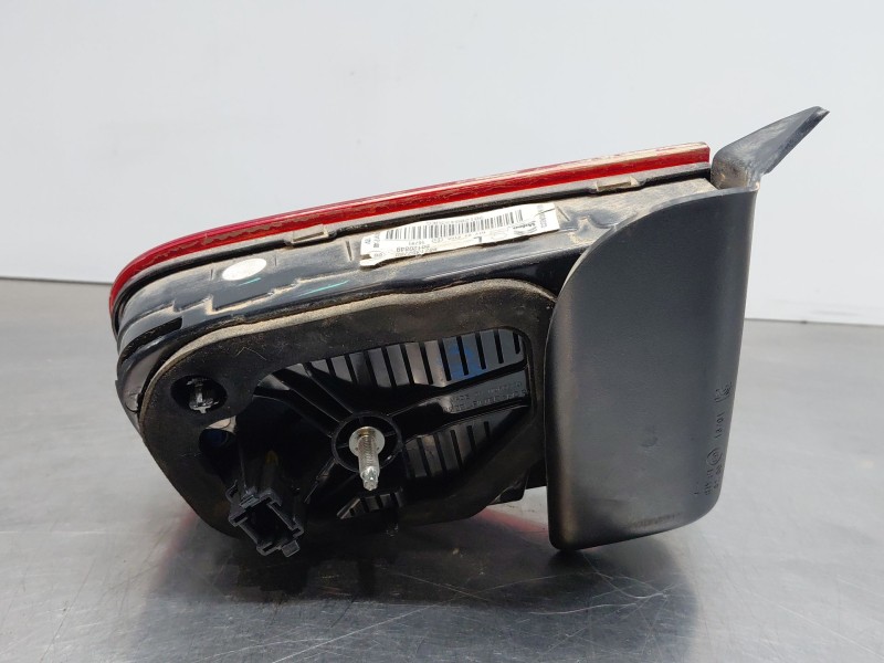 Recambio de piloto trasero izquierdo interior para citroën c4 cactus shine referencia OEM IAM 9821352780  