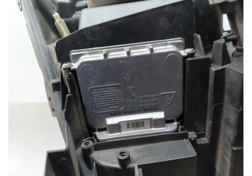 Recambio de faro izquierdo para peugeot 5008 (0u_, 0e_) 2.0 hdi 150 / bluehdi 150 referencia OEM IAM 9805525580  