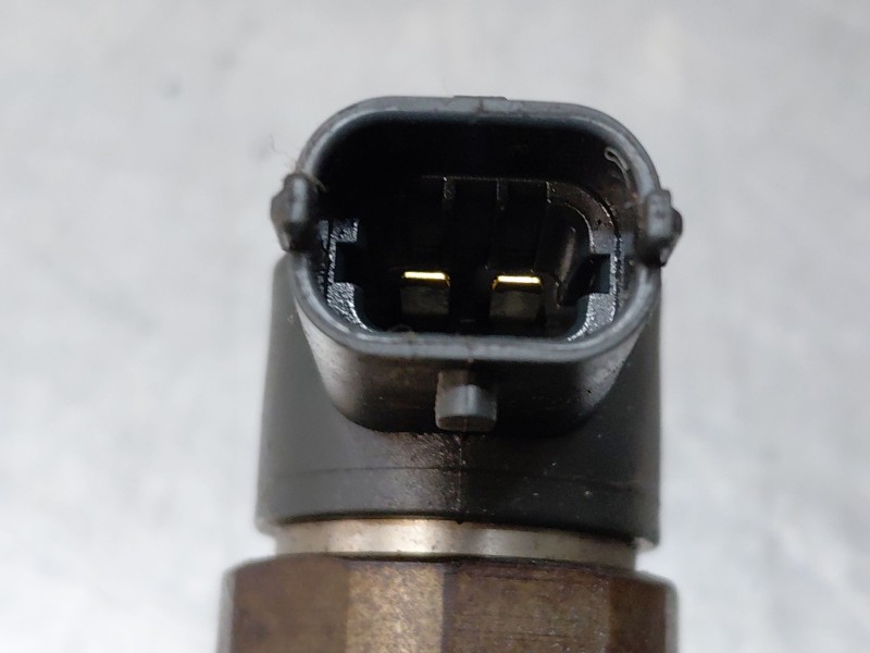 Recambio de inyector para fiat fiorino 1.3 16v jtd cat referencia OEM IAM 0445110351  