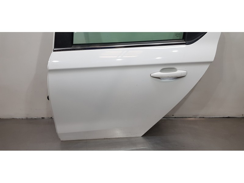 Recambio de puerta trasera izquierda para citroen c-elysée feel referencia OEM IAM 9675190780  