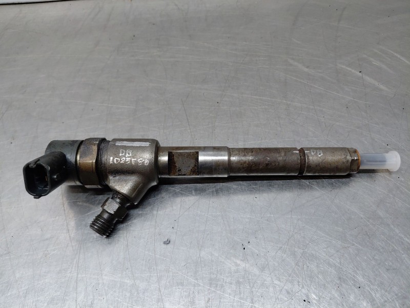 Recambio de inyector para fiat fiorino 1.3 16v jtd cat referencia OEM IAM 0445110351  