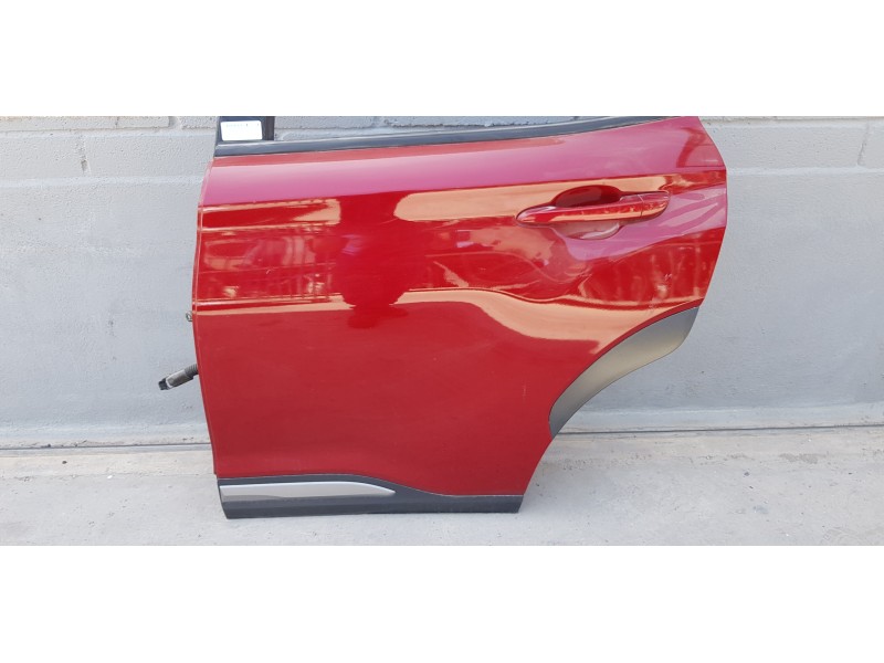 Recambio de puerta trasera izquierda para hyundai kona klass 2wd referencia OEM IAM 77003J9000  