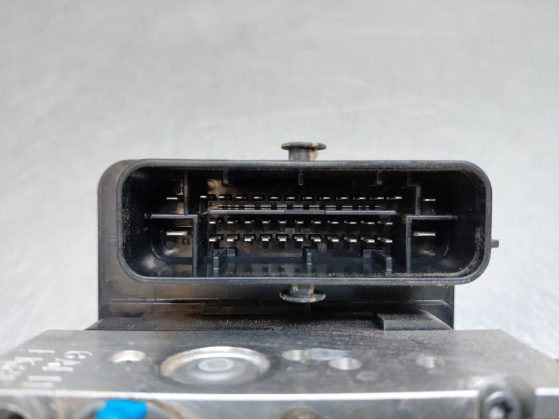 Recambio de abs para kia stonic (ybcuv) drive referencia OEM IAM   
